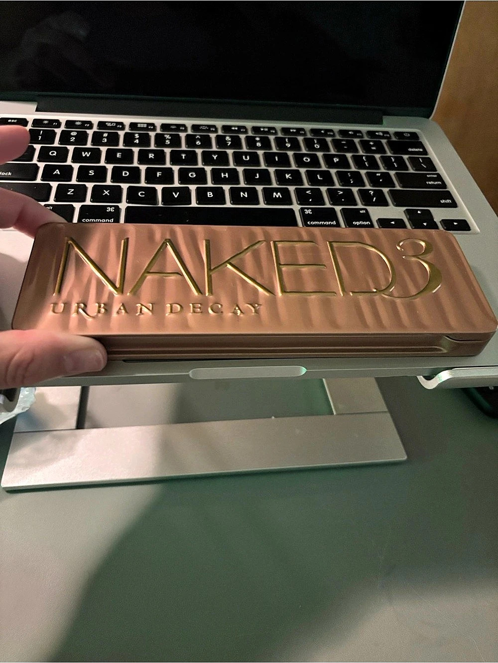 Urban Decay Naked3 Eyeshadow Palette in Brown & Pink